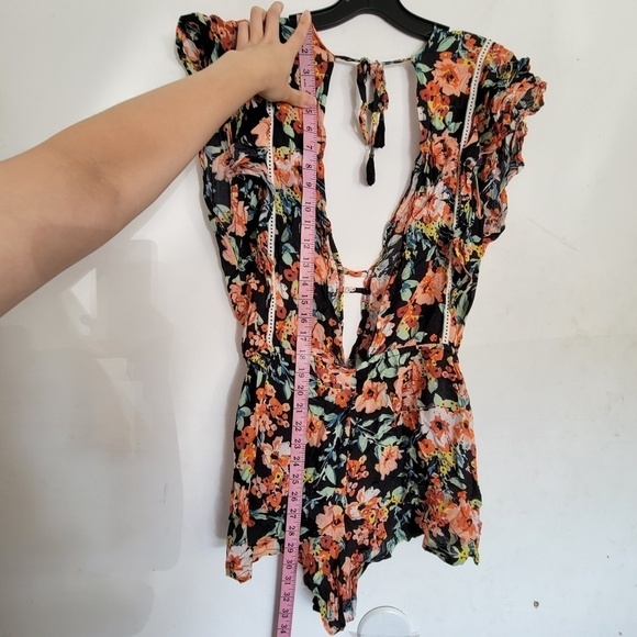 Lucky Brand Orange Floral Flutter Short Sleeve Plunge V Neck Romper Shorts Med - Picture 8 of 12